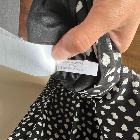 J.Crew Factory Crinkle V Neck Midi Dress XXS size 2 - Picture 10 of 11